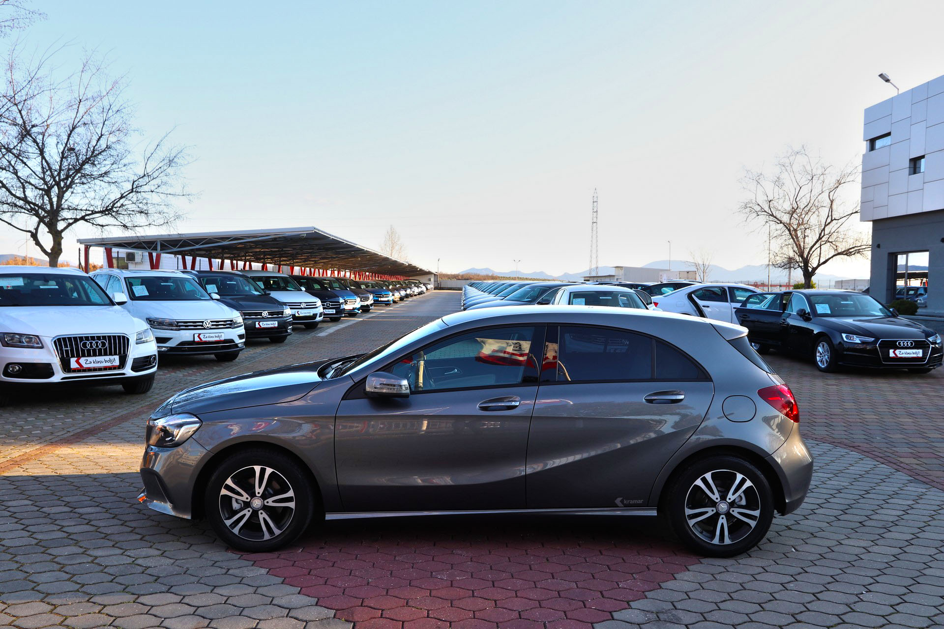 Mercedes-Benz A 180 D 7G-Tronic Sportpaket Style EXCLUSIVE -FACELIFT-