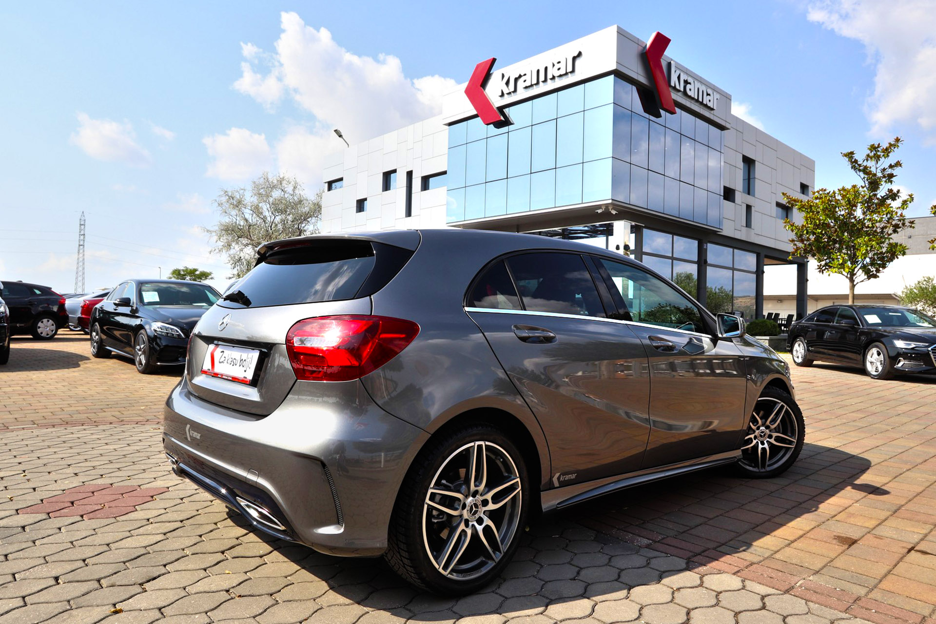 Mercedes-Benz A 180 D 7G-Tronic Sportpaket AMG Line -FACELIFT-